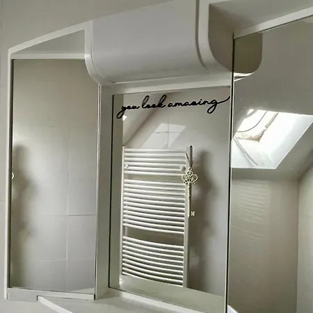 Homeberg - Feine 3 Zimmer, 4 Betten, 60qm In Lage ドゥイスブルグ