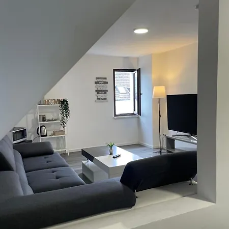 Homeberg - Feine 3 Zimmer, 4 Betten, 60qm In Lage Apartment *
